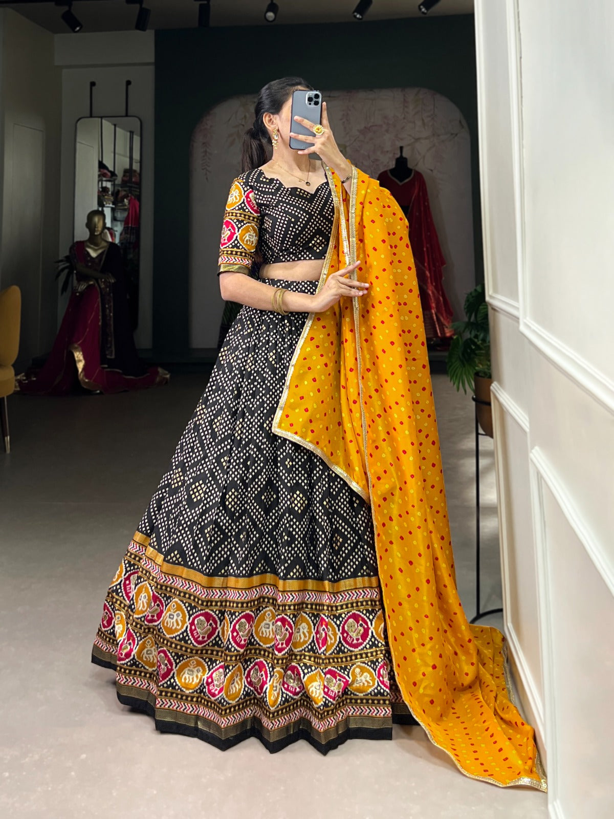 bandhej printed lehenga choli for wedding wear , ethnic lehenga , party wear lehenga choli